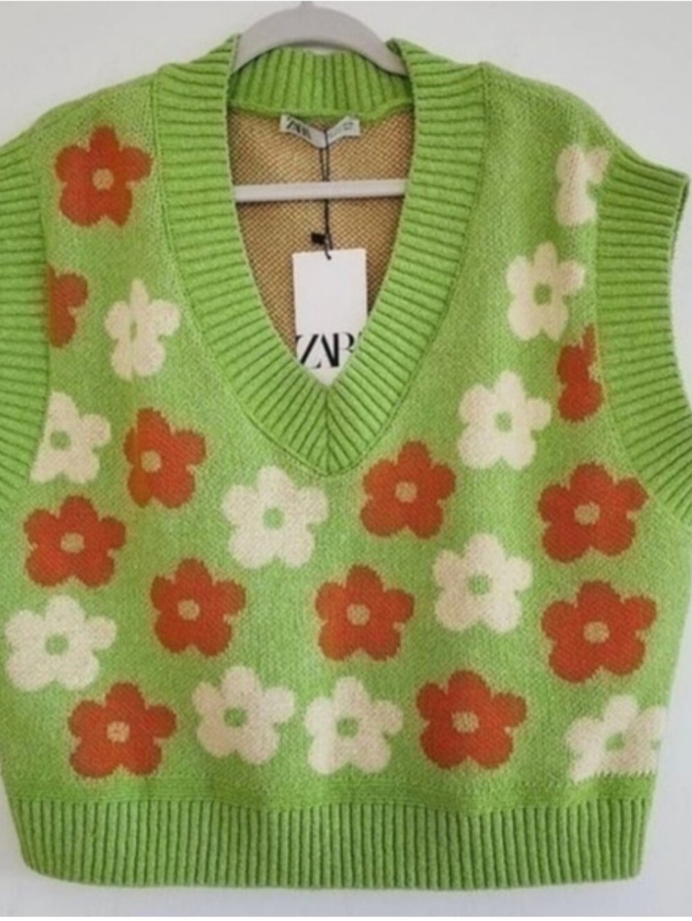 ZARA NWT Bloger favorite FLORAL JACQUARD KNIT VEST